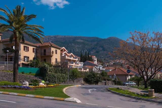 Апартаменты Apartments City Center Тиват-14