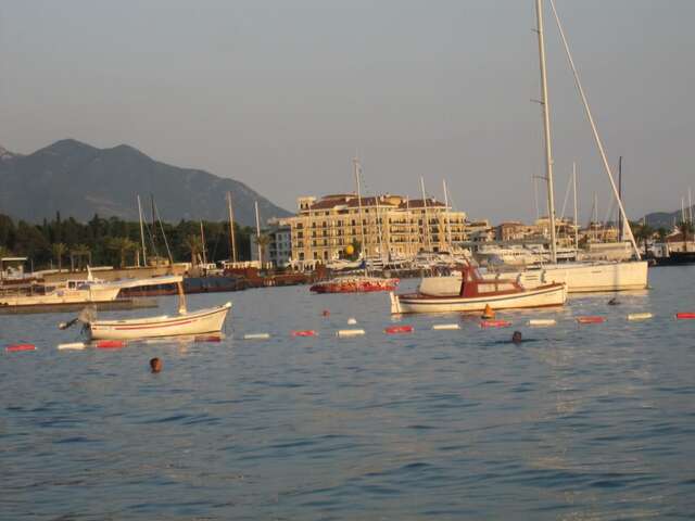 Апартаменты Apartments City Center Тиват-24